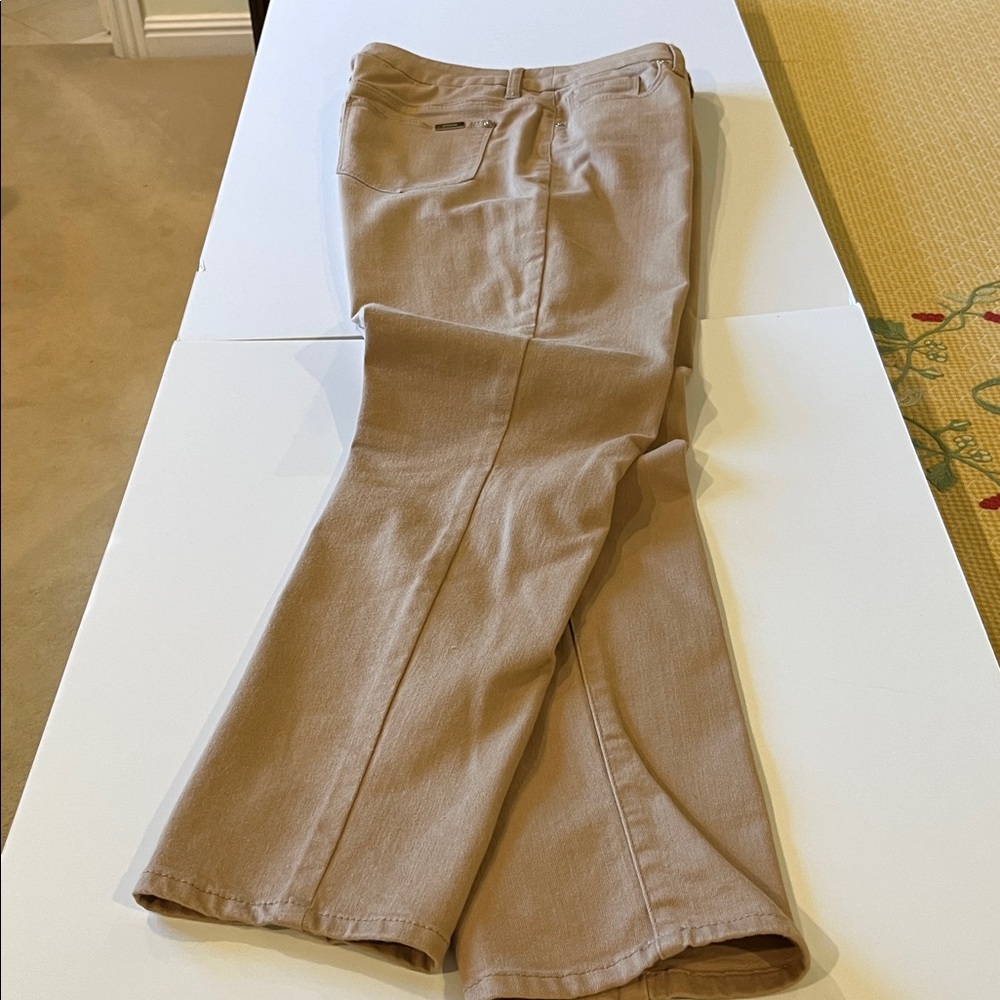 Chico's Khaki So Slimming Girlfriend Ankle Jean